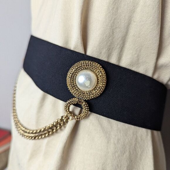 Women's black belt with pearls and chains 80s style - Picture 3 of 7
